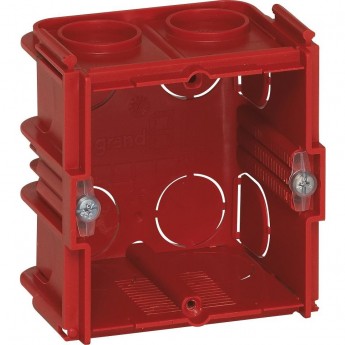 Коробка монтажная LEGRAND Batibox для кирпичных стен квадратная соединяемая глубина 50 Коробка монтажная LEGRAND Batibox для кирпичных стен квадратная соединяемая глубина 50