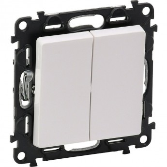 Переключатель LEGRAND Valena LIFE двухклавишный 10А 250В с лицевой панелью безвинтовые зажимы белый Переключатель LEGRAND Valena LIFE двухклавишный 10А 250В с лицевой панелью безвинтовые зажимы белый